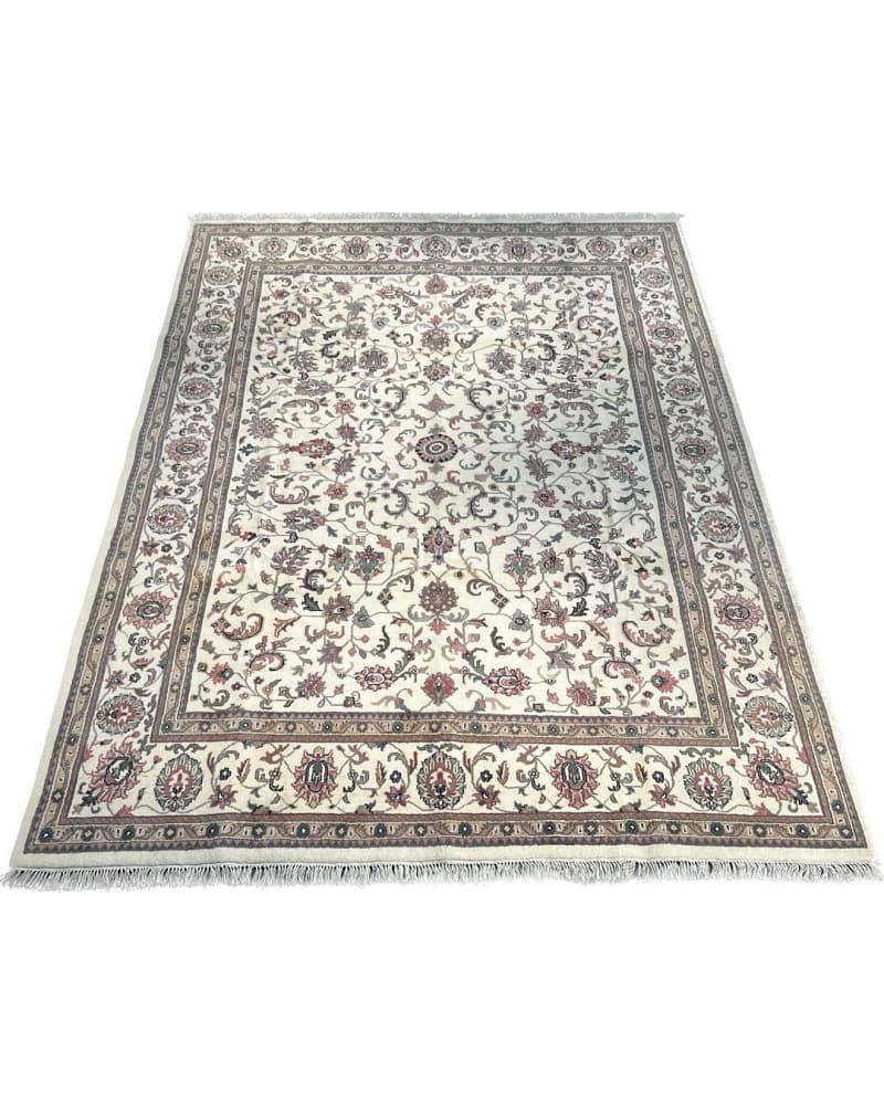 Kashan Wool view 2