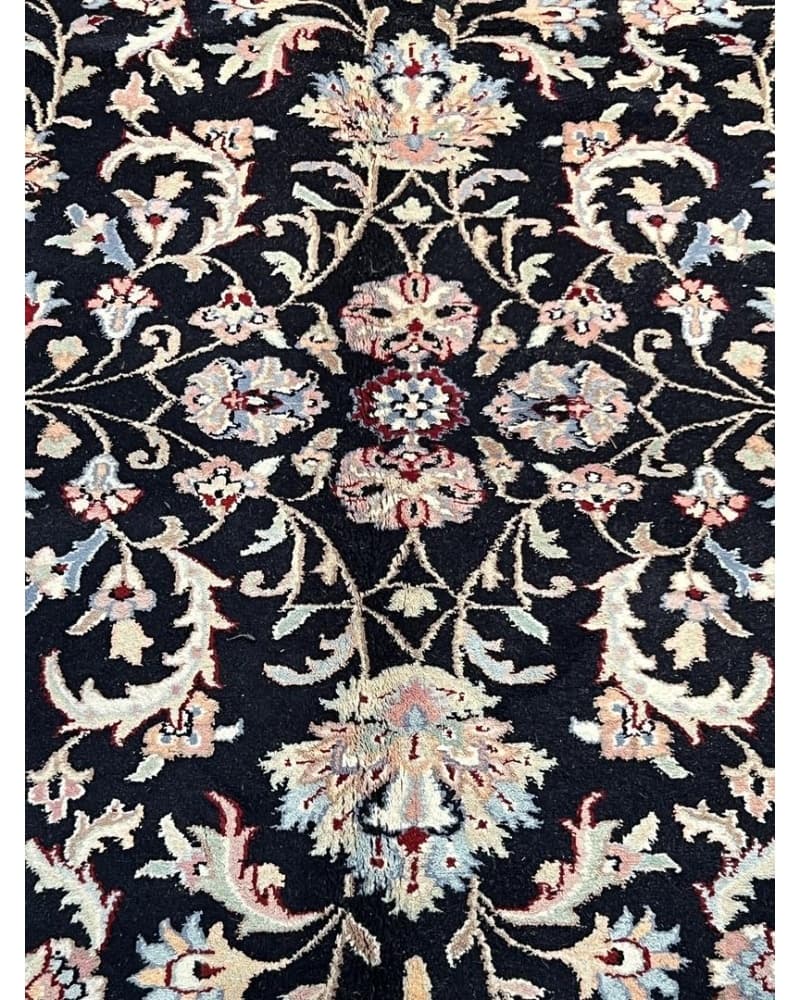 Persian Wool view 3