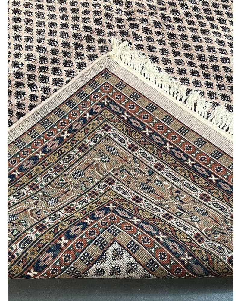 Persian Wool view 4